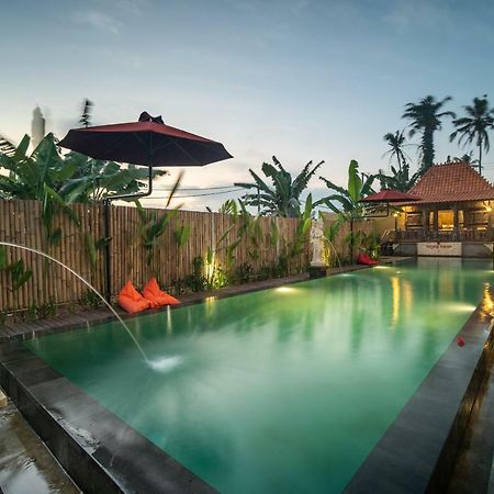 Ubud Lestari Villa Exterior foto