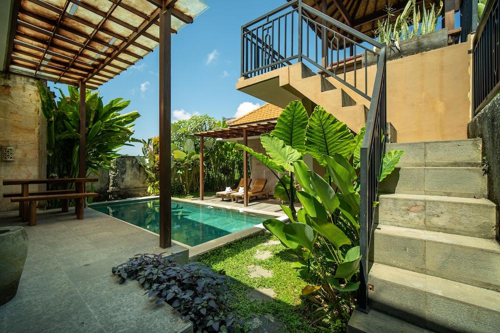 Ubud Lestari Villa Exterior foto